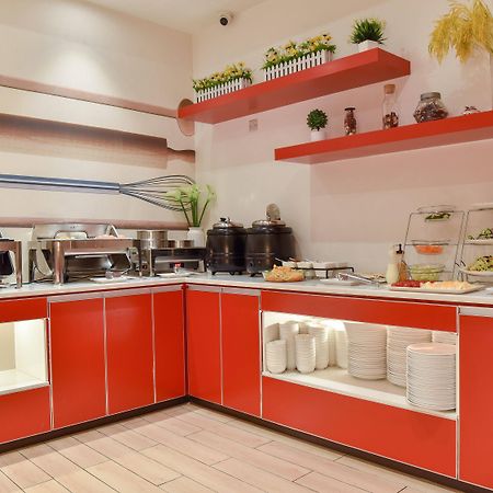 Ibis Xi'An North Train Station Executive Center Hotel Екстериор снимка