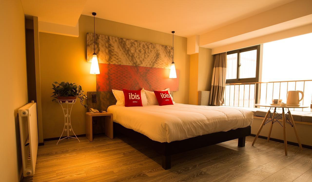 Ibis Xi'An North Train Station Executive Center Hotel Екстериор снимка