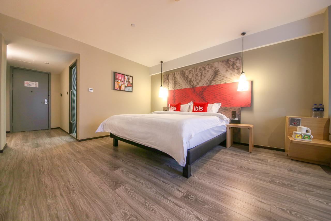 Ibis Xi'An North Train Station Executive Center Hotel Екстериор снимка