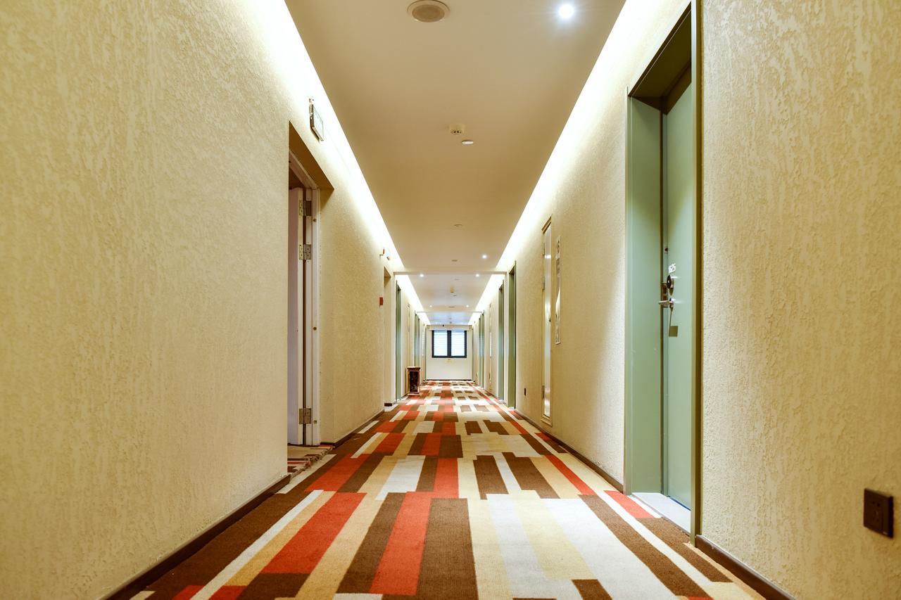 Ibis Xi'An North Train Station Executive Center Hotel Екстериор снимка