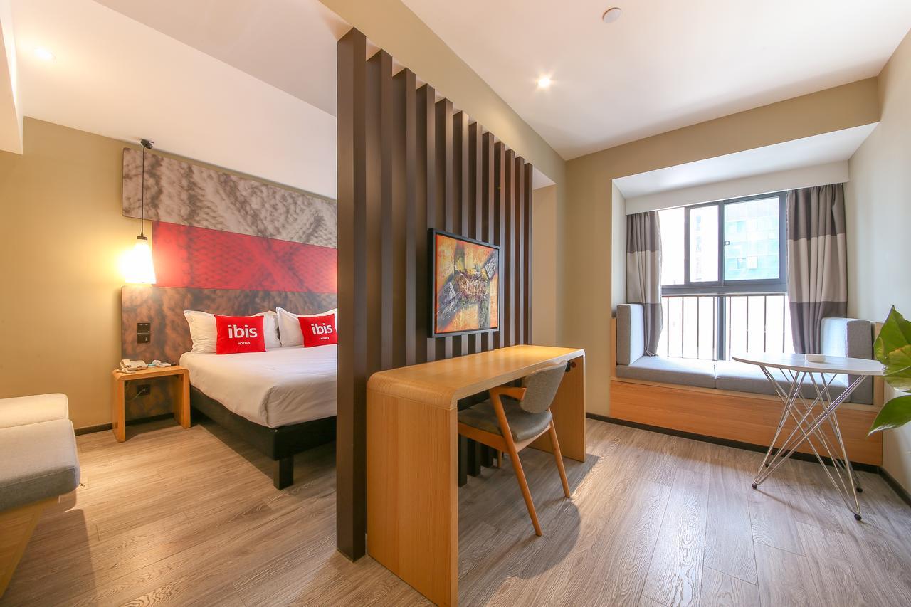 Ibis Xi'An North Train Station Executive Center Hotel Екстериор снимка
