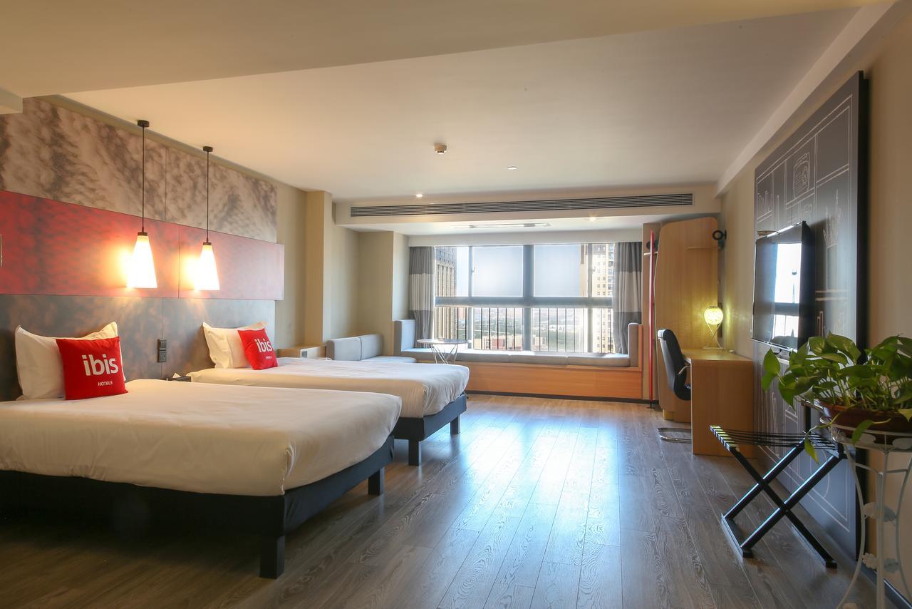 Ibis Xi'An North Train Station Executive Center Hotel Екстериор снимка